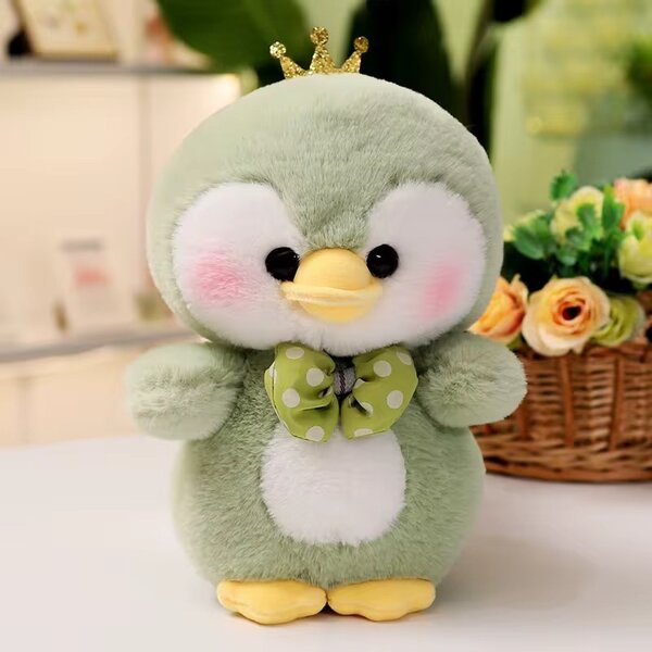 Peluche pingouin couronne mignon