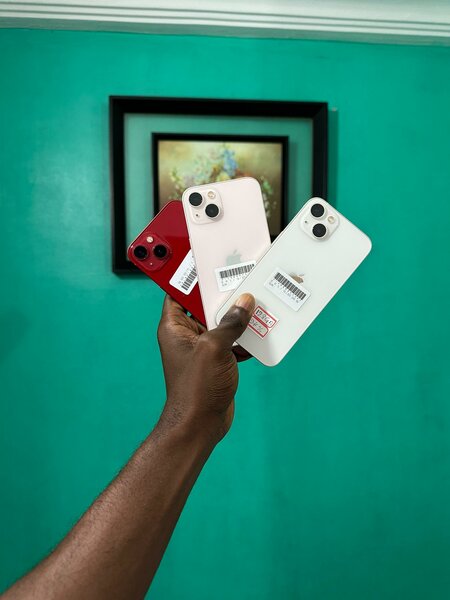 iPhone 13 Variété de Couleurs