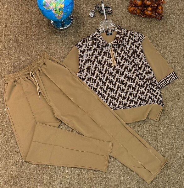 Ensemble jogging et sweat-shirt pour homme