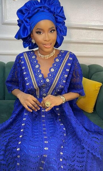 Robe africaine en dentelle