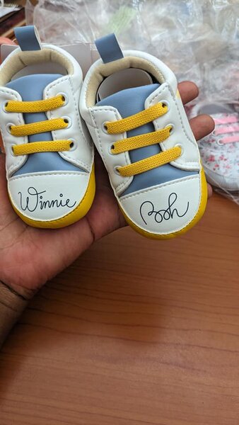 Tri-colour lace-up sneakers