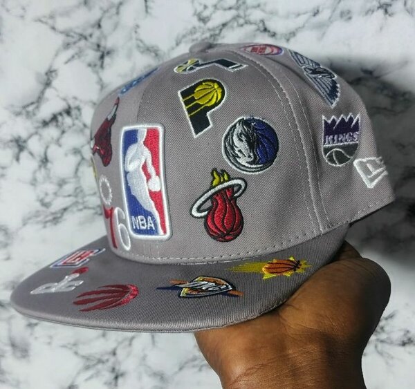 Casquettes de sport brodées