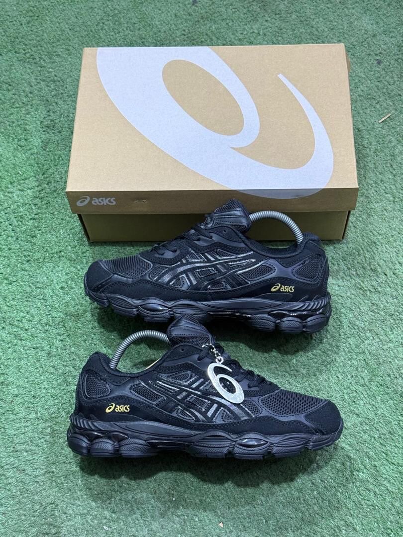 Chaussures ASICS noires pour hommes