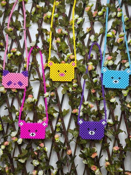 Sac à main Hello Kitty en perles