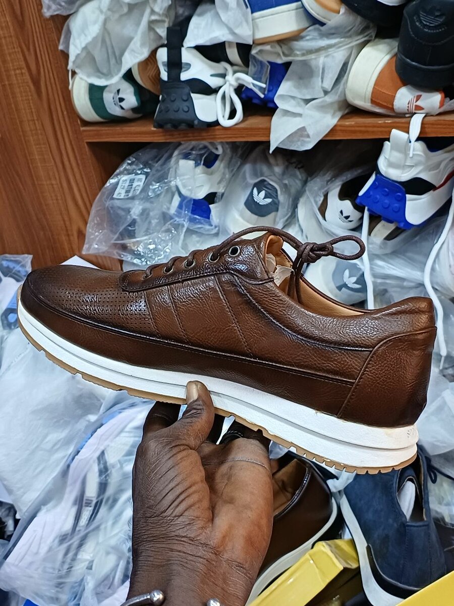Chaussures en cuir homme élégantes