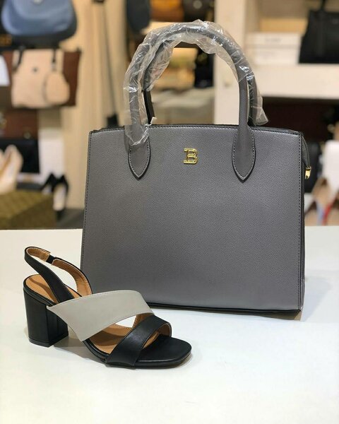 Handbag classy and authentic 