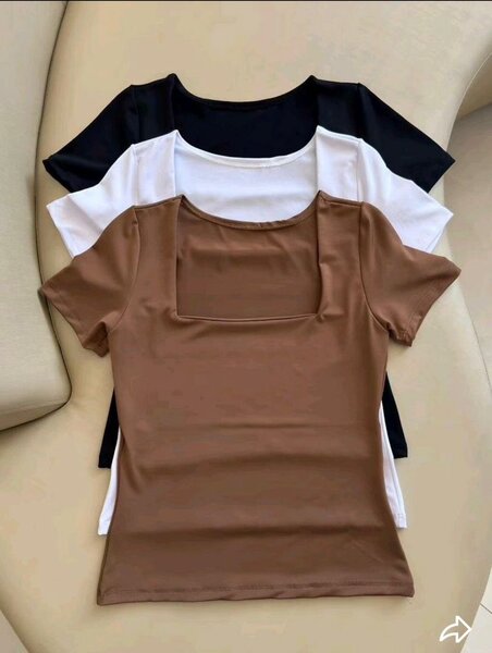 T-shirt femme col carré