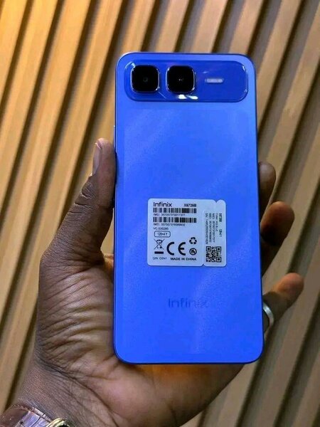 Téléphone Infinix Smart 8 bleu