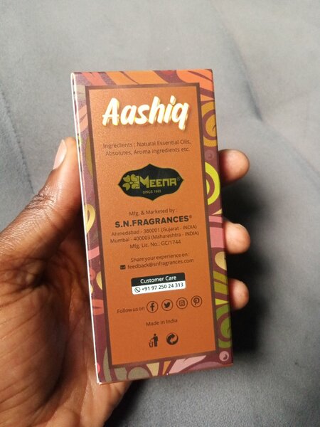 Aashiq Roll On Attar