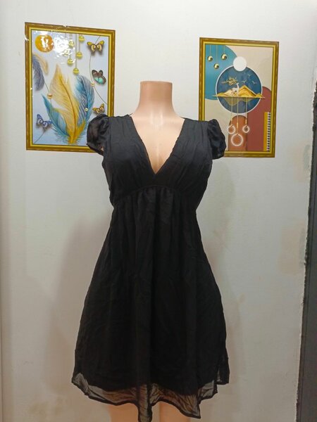 Robe noire élégante femme