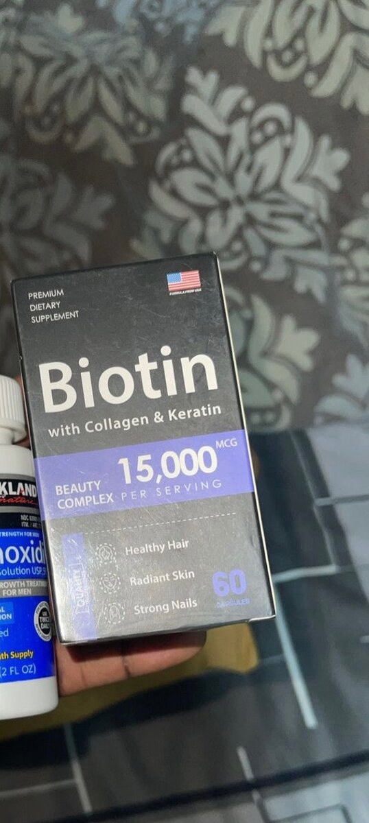 Kirkland minoxidil product