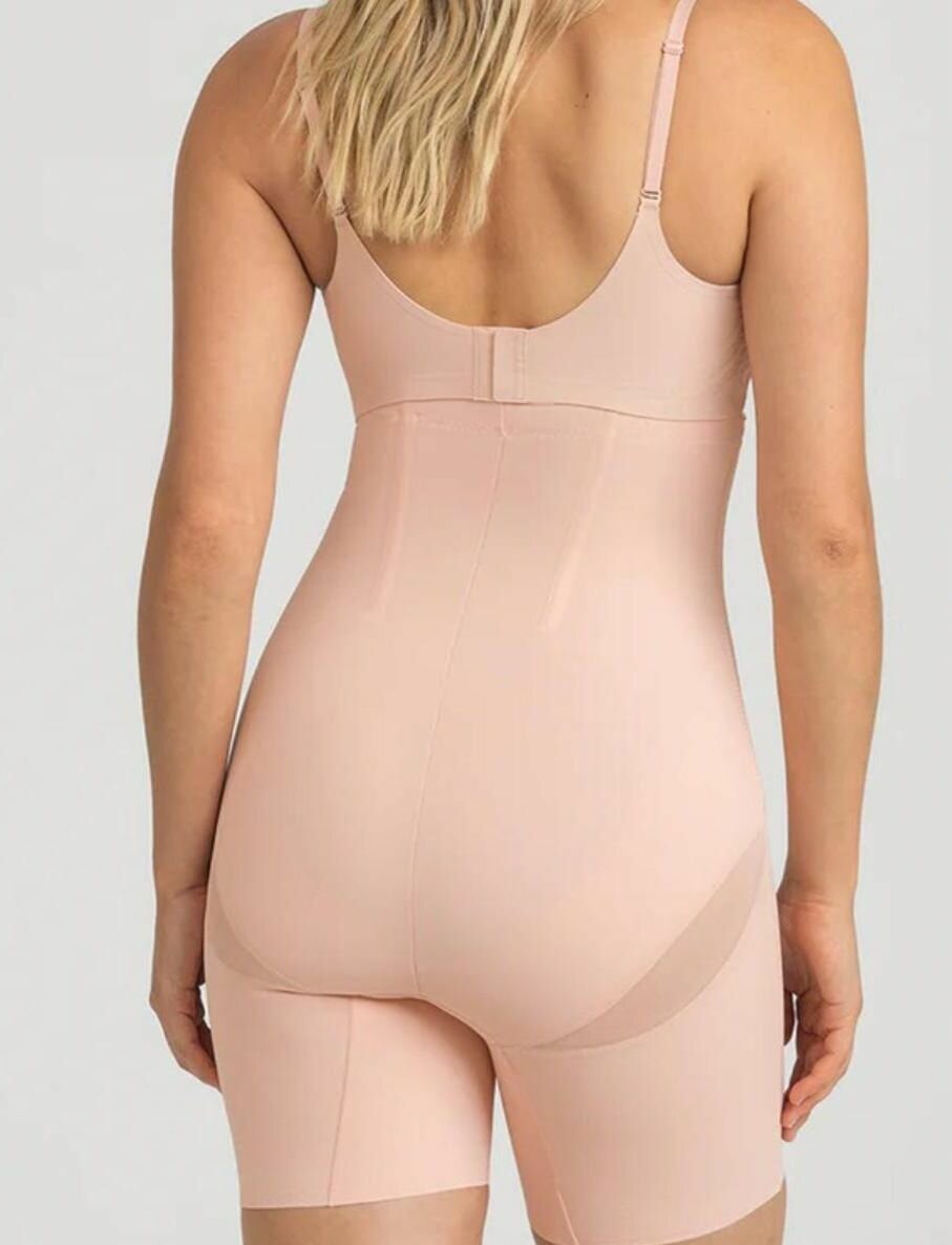 All Over Sculpt SuperPower Short Shapewear(2 available)