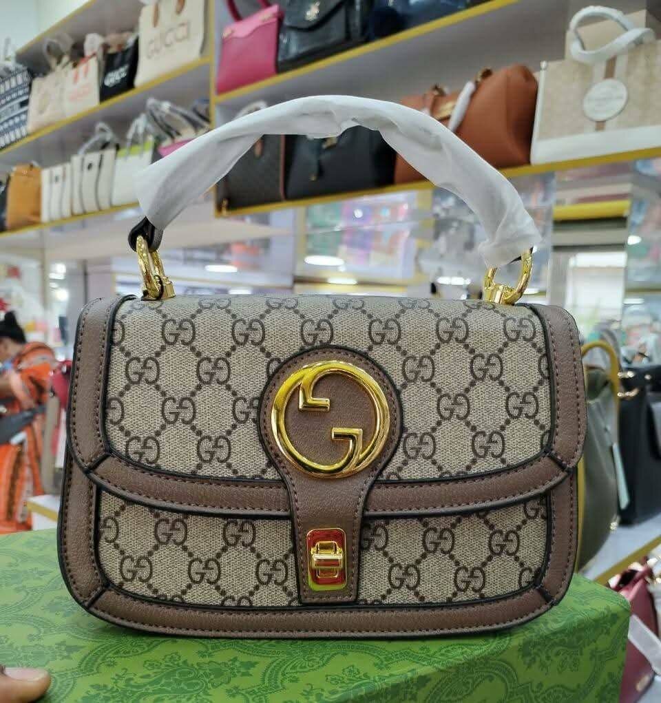 Gucci en coffret imprimé