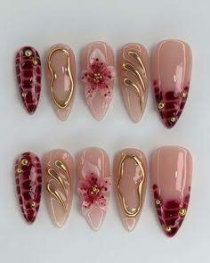 Faux ongles pressés décorés fleurs