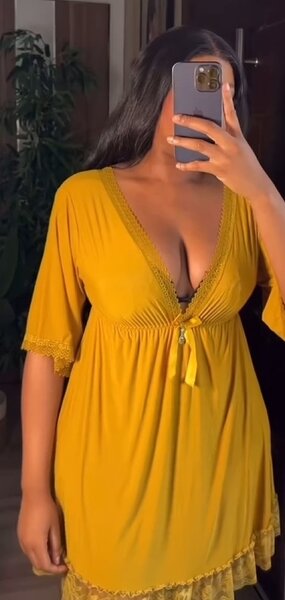 Yellow nightie ✅size: 12-14   