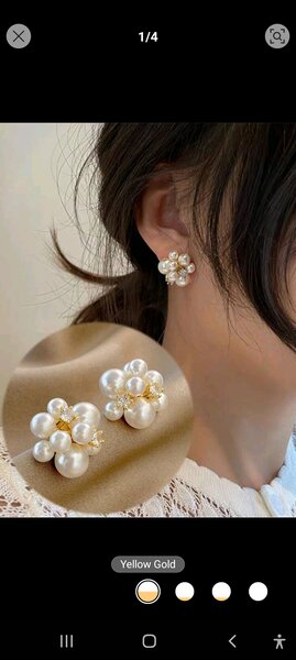 Pearl clustter earrings