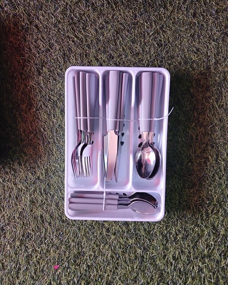 Cutlery sets