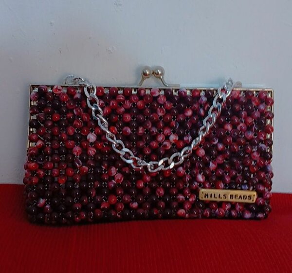Beaded clutch purse