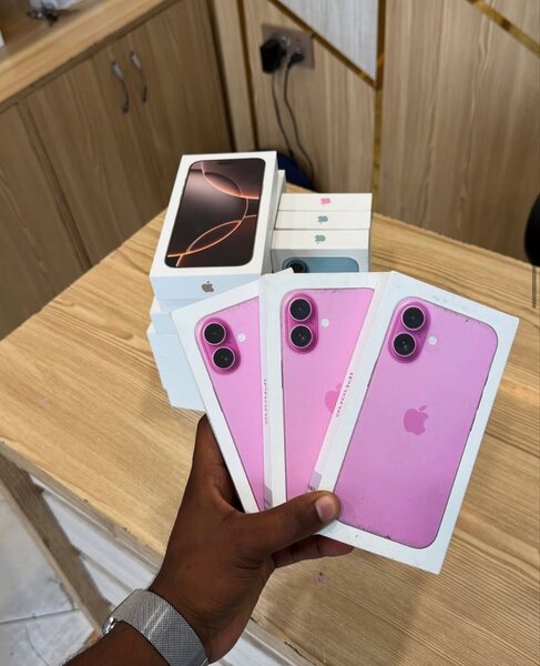 iPhone 16 Factory Unlock (256GB)