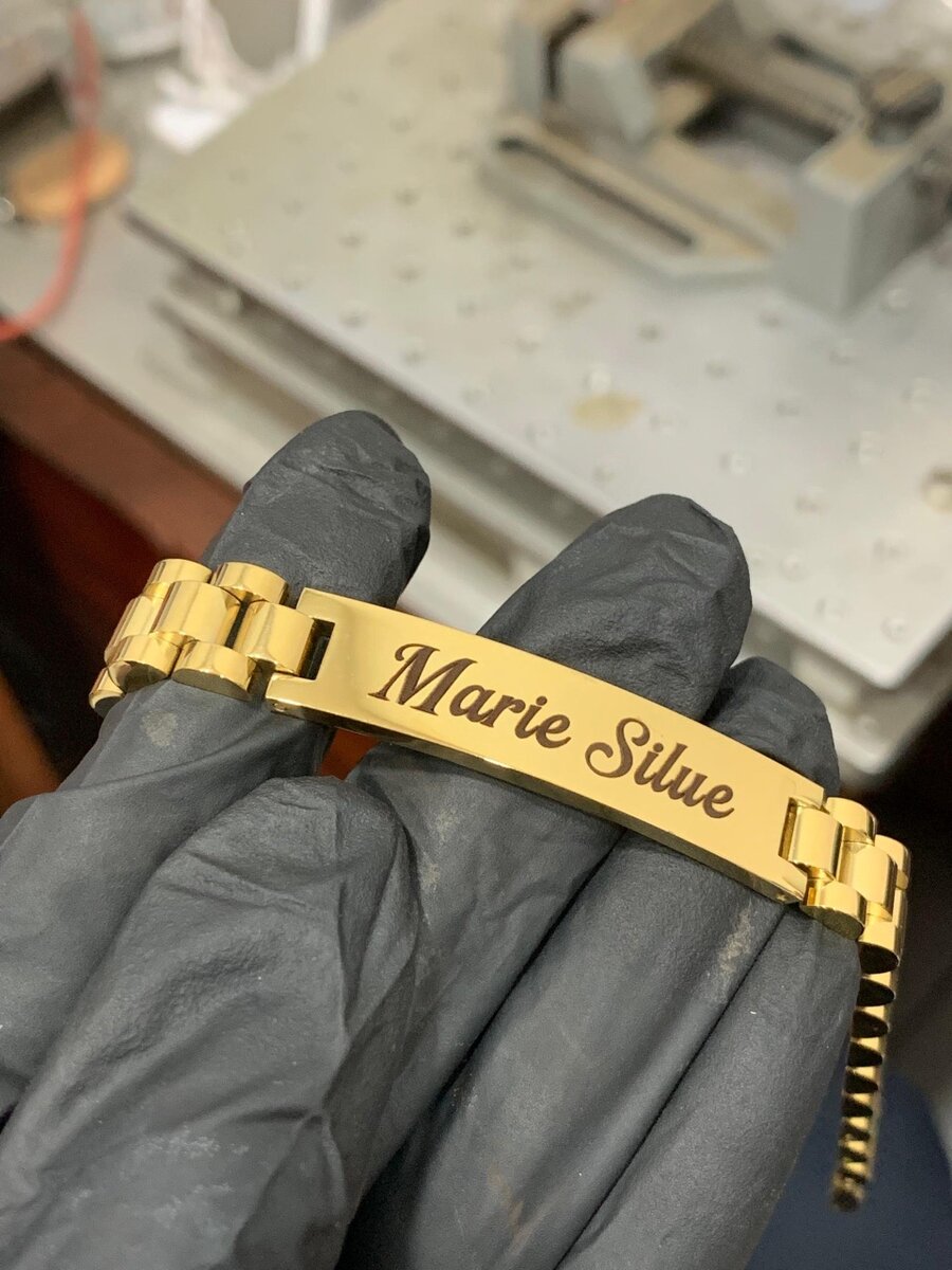 Bracelet personnalisé gravé