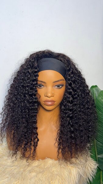 Perruque Longue Bouclée Noire