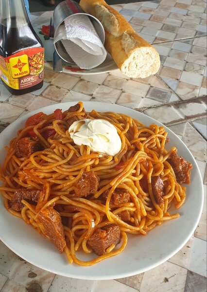 Spaghetti épicé à la viande