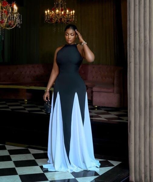 Robe longue élégante noir et blanc