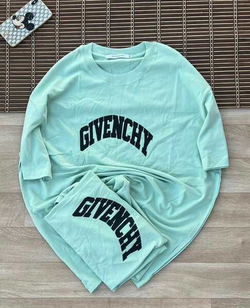 Ensemble détente Givenchy