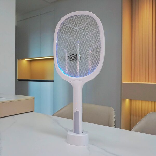 Raquette électrique anti-moustiques