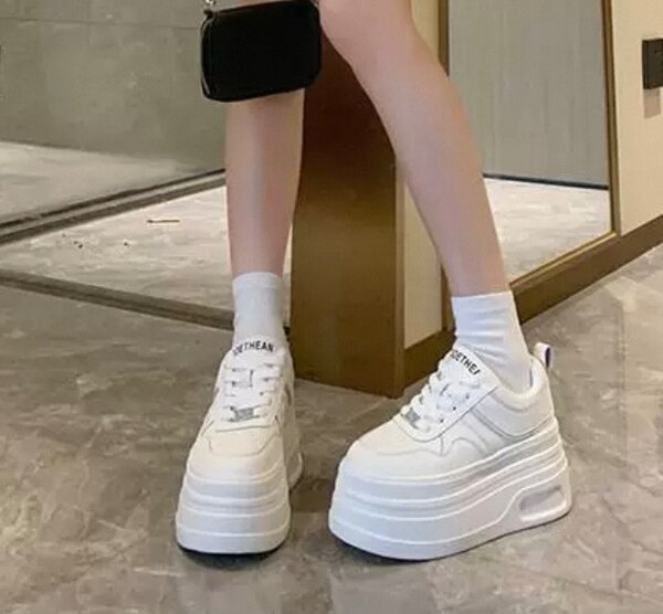 Кеды на высокой подошве