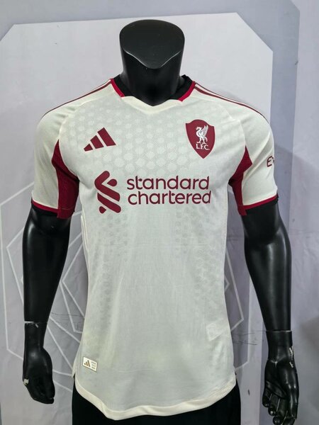 Maillots de football authentiques