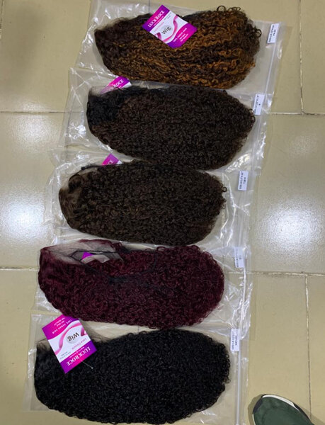 Extensions cheveux bouclés