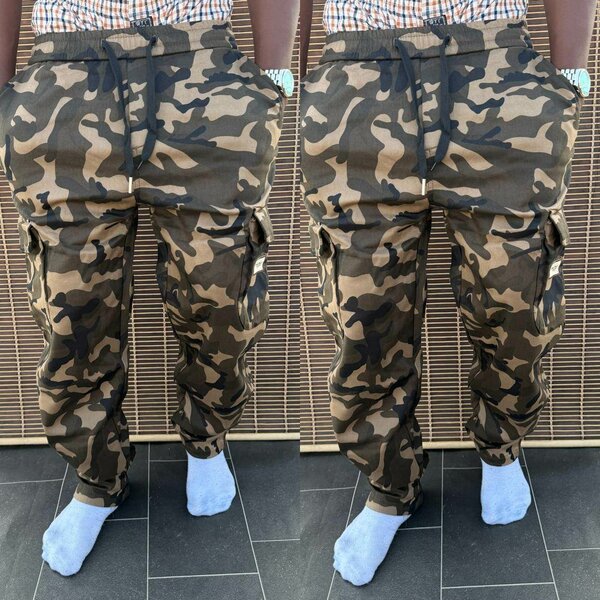 Pantalon cargo camouflage