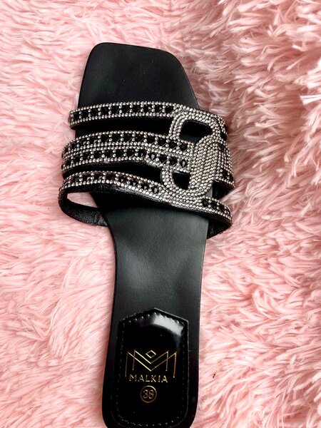 Malkia Flat Slippers