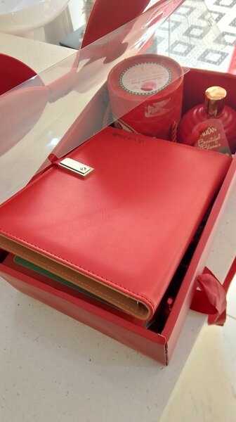 Blossom Fenty Hamper