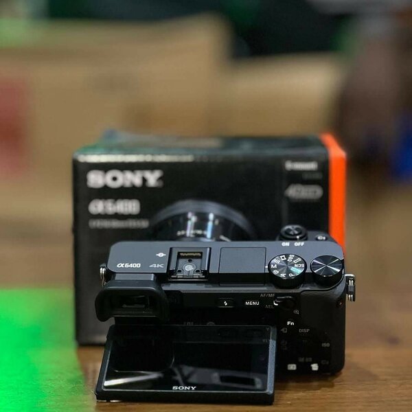 Sony A6400