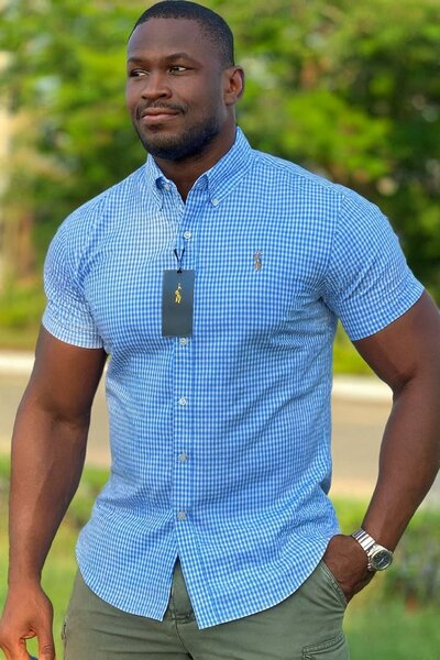 Chemise à carreaux élégante