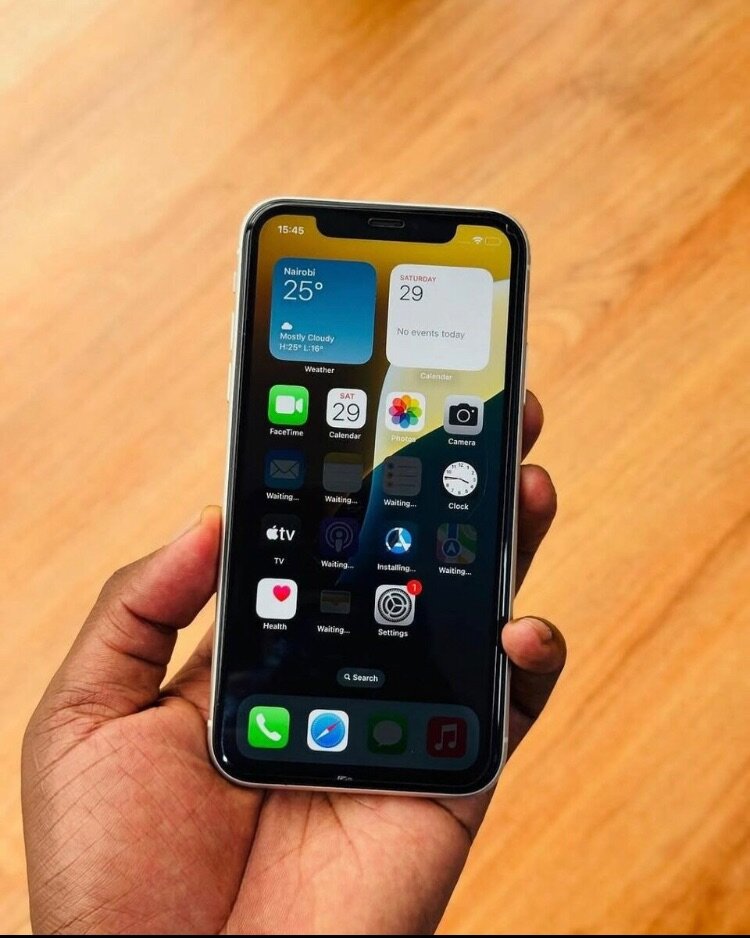 iPhone 11 (pre-owner)