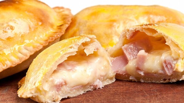 Pastel garnis au jambon
