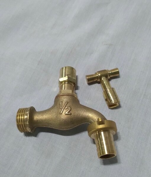 Robinet puisage à clé