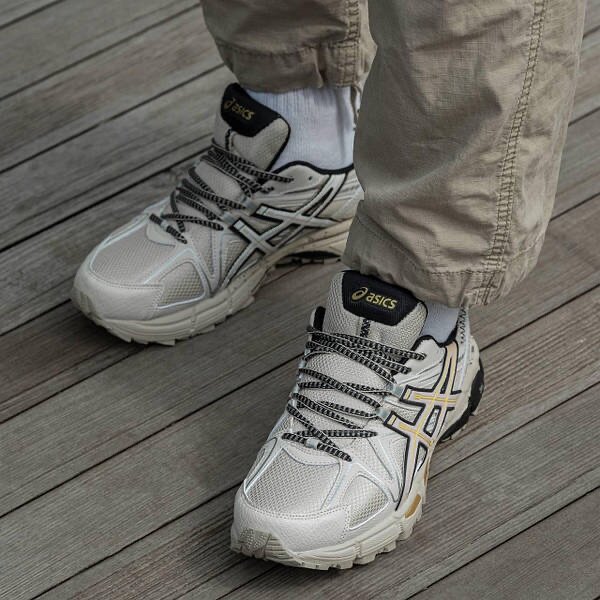 ASICS