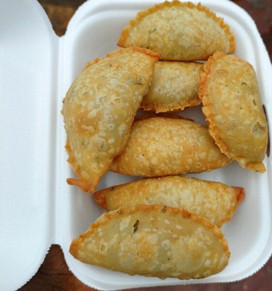 Pastel poulet ou viande hachée