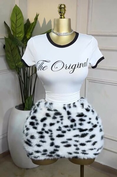 Ensemble chic t-shirt jupe