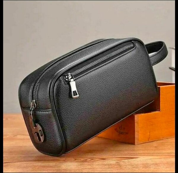 Sac banane en cuir noir pour homme