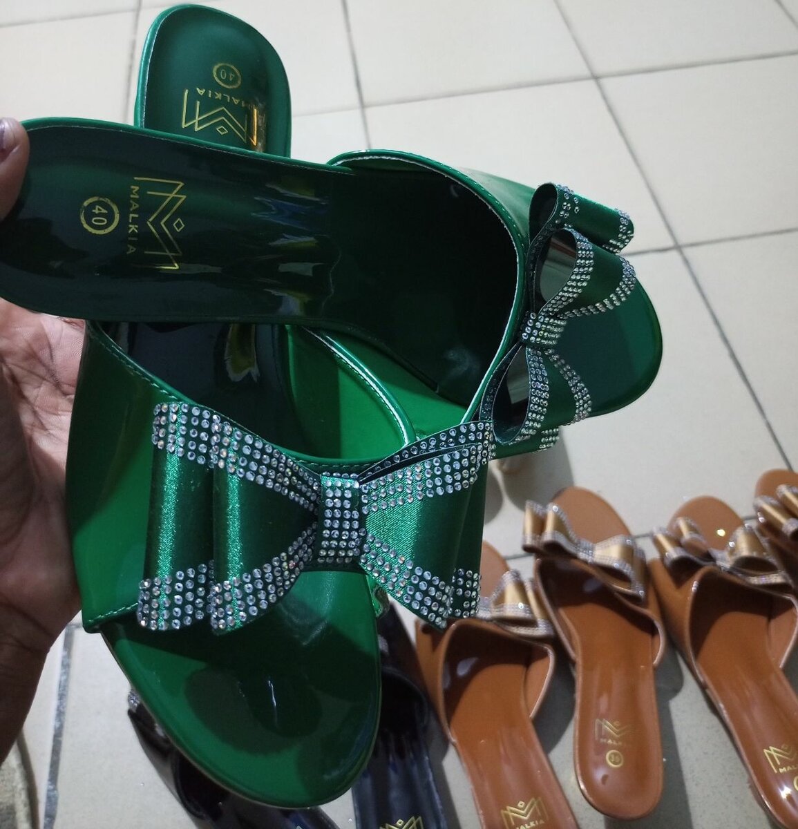 Sandales élégantes à nœud