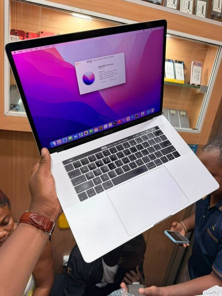 MacBook Pro 2017  16/512 GB