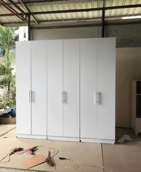 Fresh and neat wardrobe big size