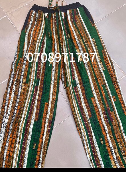 Pantalons larges imprimés ethniques