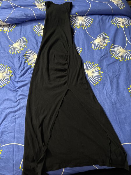 Robe longue noire élégante