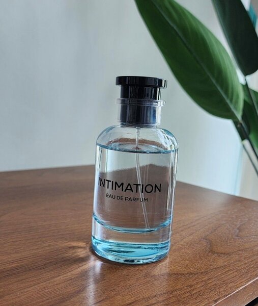 Parfum Intimation Élégant